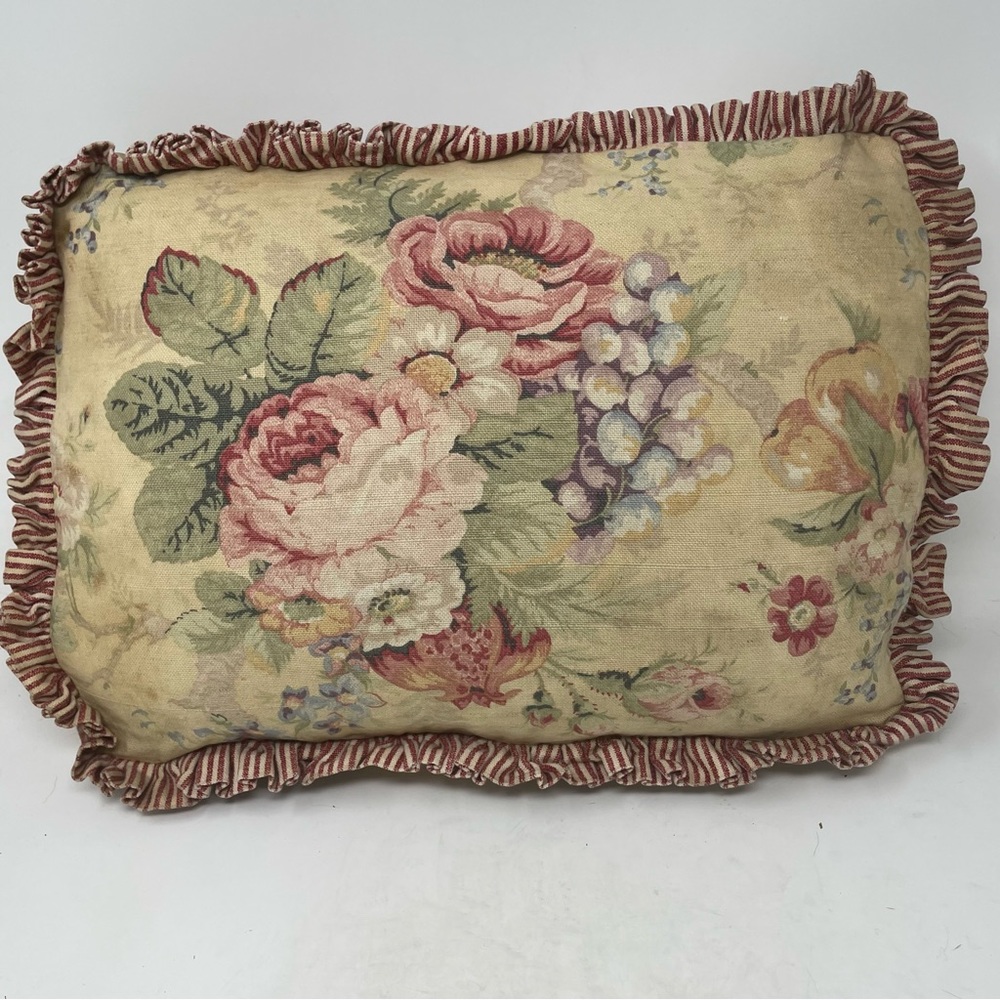 SHABBY CHIC Floral Fruit Ruffle Pillow